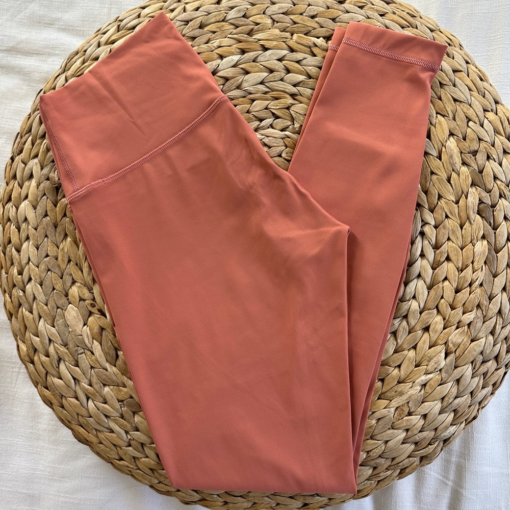 Lululemon Wunder Under 25 in. Leggings